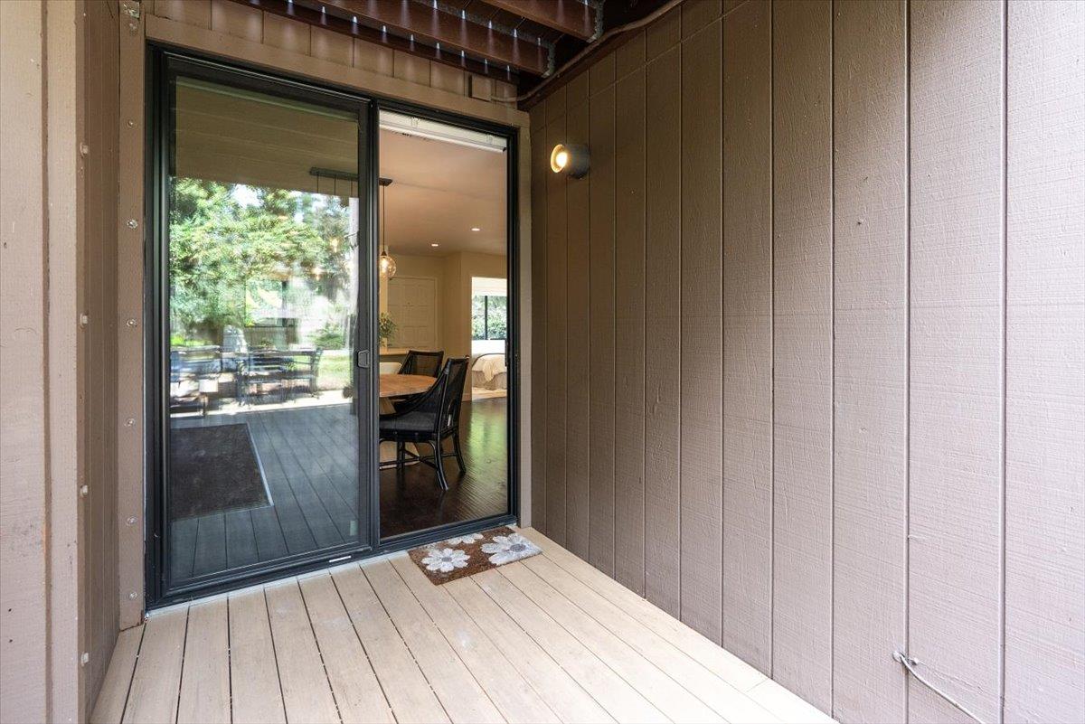 Detail Gallery Image 22 of 49 For 219 Horizon Ave, Mountain View,  CA 94043 - 3 Beds | 2 Baths