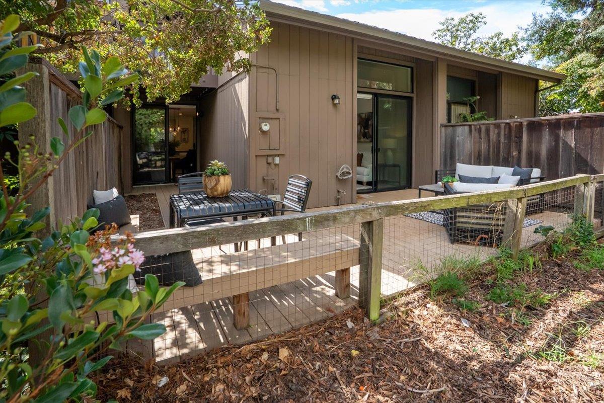 Detail Gallery Image 24 of 49 For 219 Horizon Ave, Mountain View,  CA 94043 - 3 Beds | 2 Baths