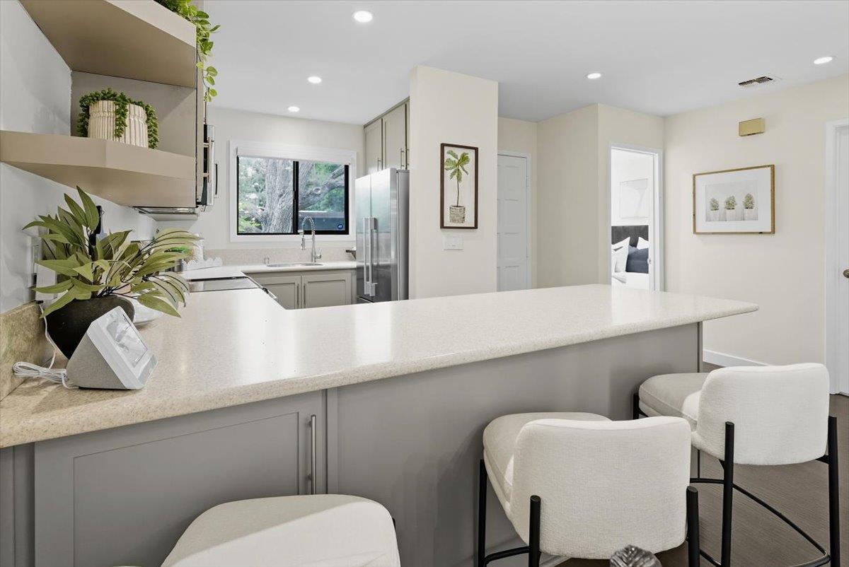 Detail Gallery Image 6 of 49 For 219 Horizon Ave, Mountain View,  CA 94043 - 3 Beds | 2 Baths