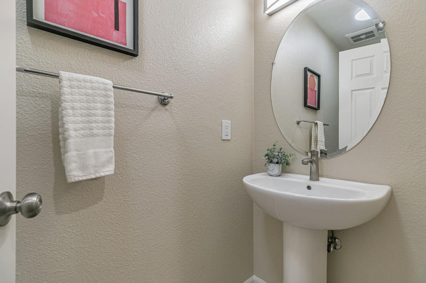 Detail Gallery Image 21 of 35 For 349 Marble Arch Ave, San Jose,  CA 95136 - 3 Beds | 2/1 Baths