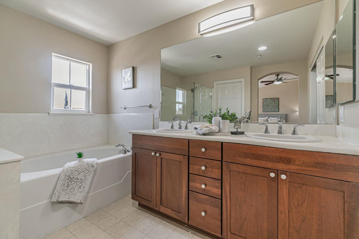 Detail Gallery Image 23 of 35 For 349 Marble Arch Ave, San Jose,  CA 95136 - 3 Beds | 2/1 Baths