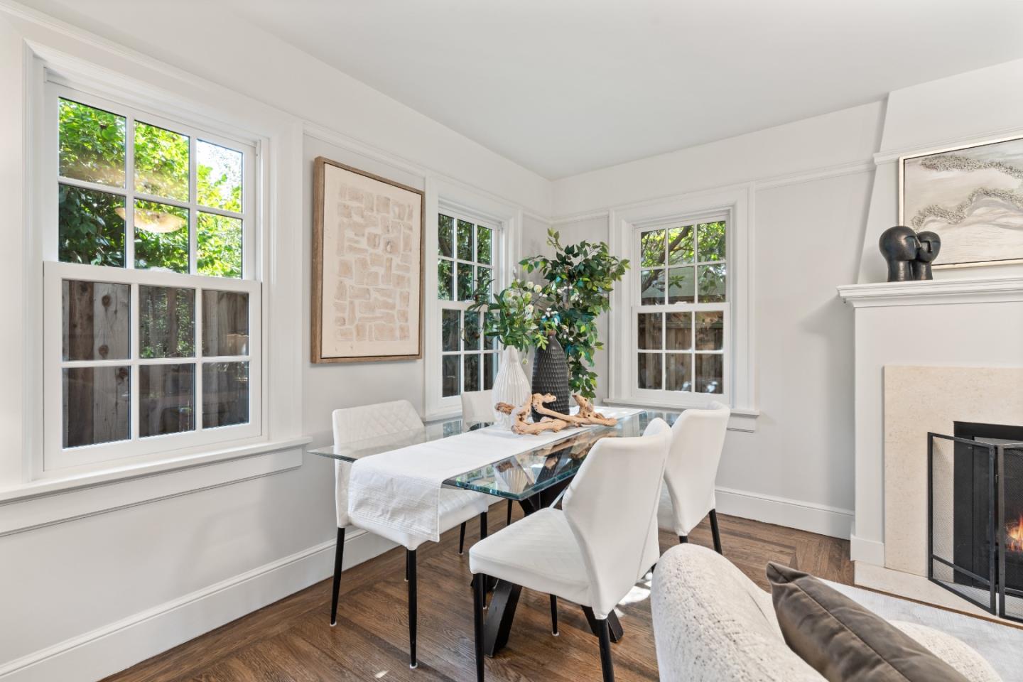 Detail Gallery Image 10 of 47 For 678 Hawthorne Ave, Palo Alto,  CA 94301 - 3 Beds | 2 Baths