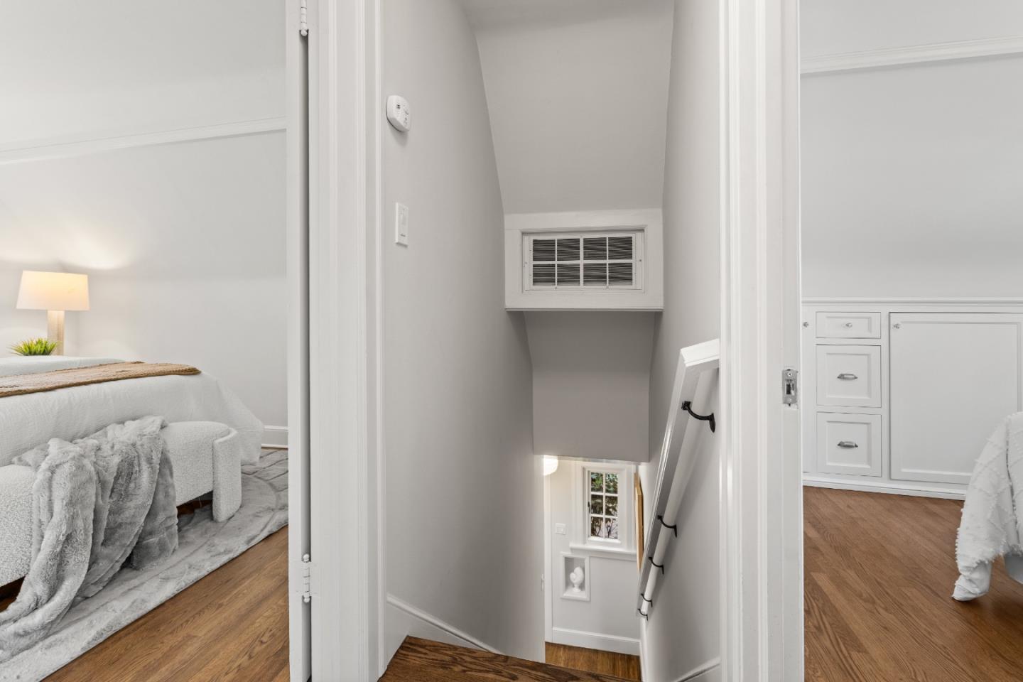 Detail Gallery Image 27 of 47 For 678 Hawthorne Ave, Palo Alto,  CA 94301 - 3 Beds | 2 Baths