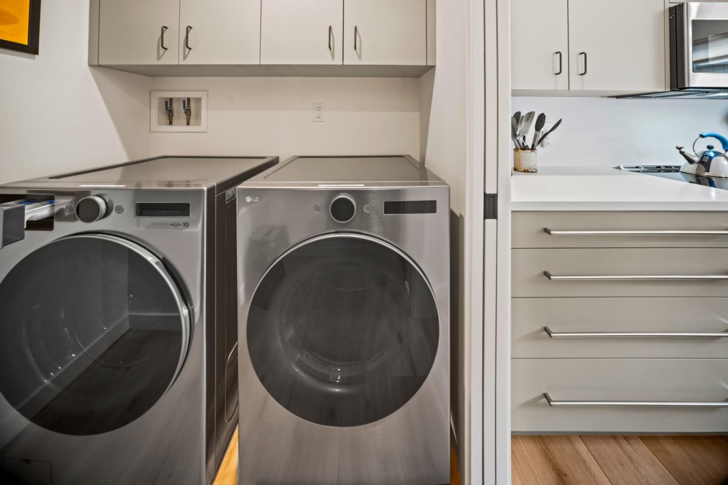 Detail Gallery Image 11 of 32 For 1103 Heather Ln, Pacific Grove,  CA 93950 - 3 Beds | 2/1 Baths