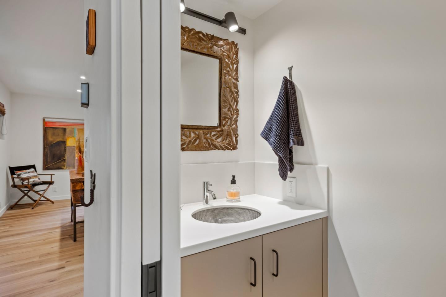 Detail Gallery Image 16 of 32 For 1103 Heather Ln, Pacific Grove,  CA 93950 - 3 Beds | 2/1 Baths