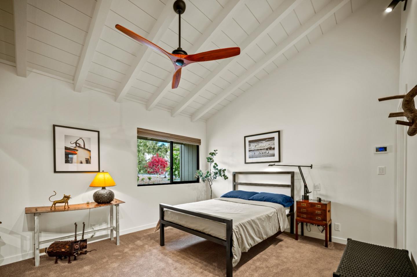 Detail Gallery Image 18 of 32 For 1103 Heather Ln, Pacific Grove,  CA 93950 - 3 Beds | 2/1 Baths