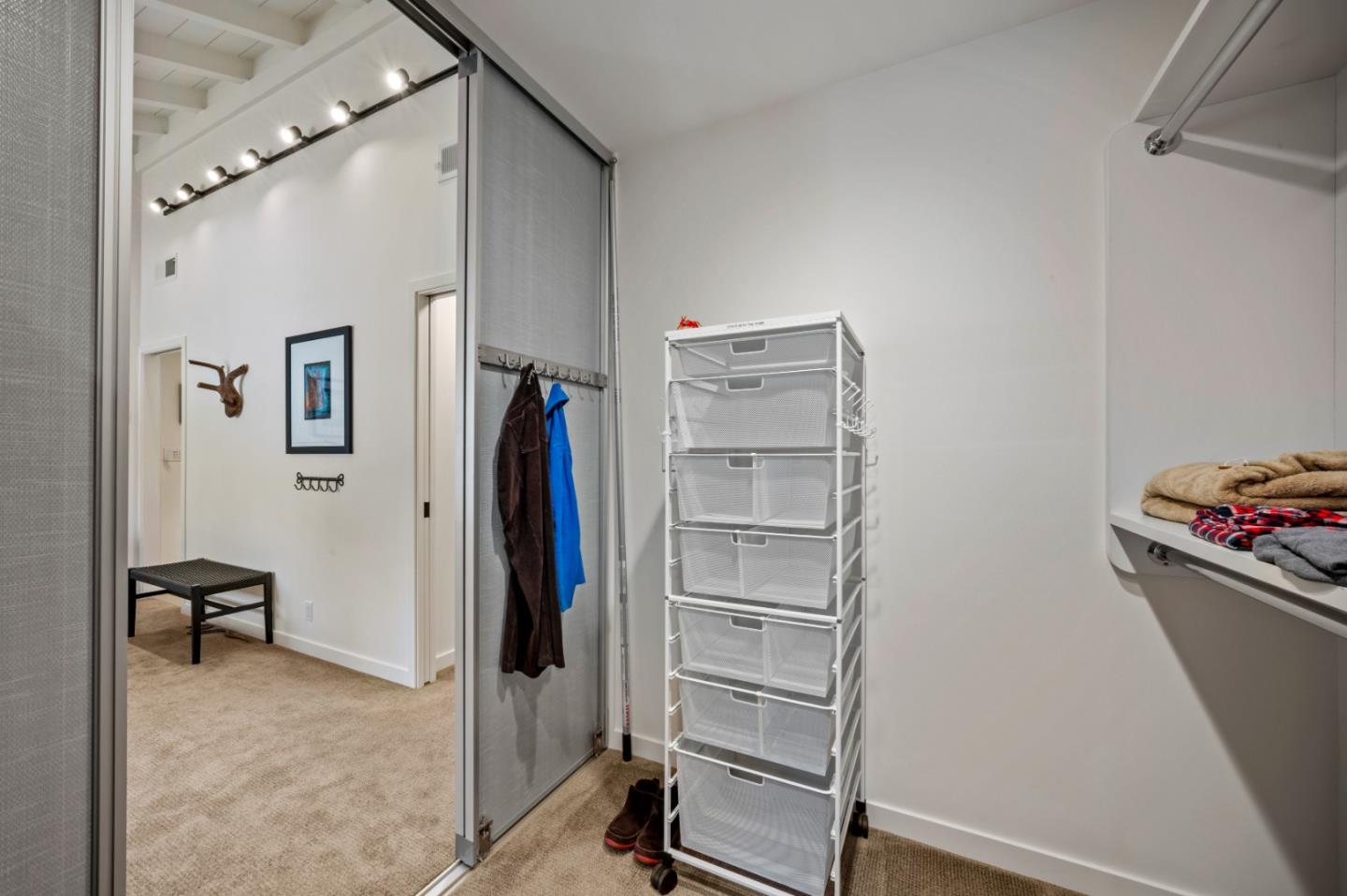 Detail Gallery Image 24 of 32 For 1103 Heather Ln, Pacific Grove,  CA 93950 - 3 Beds | 2/1 Baths