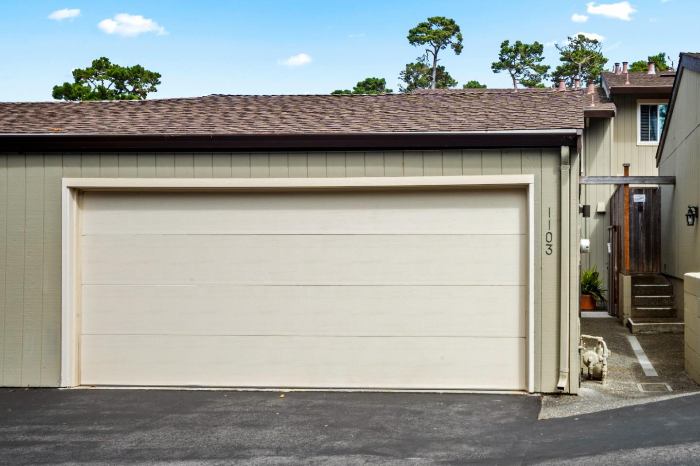 Detail Gallery Image 29 of 32 For 1103 Heather Ln, Pacific Grove,  CA 93950 - 3 Beds | 2/1 Baths