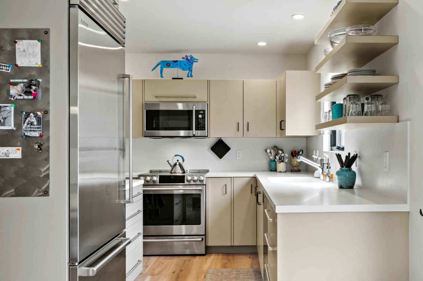 Detail Gallery Image 9 of 32 For 1103 Heather Ln, Pacific Grove,  CA 93950 - 3 Beds | 2/1 Baths