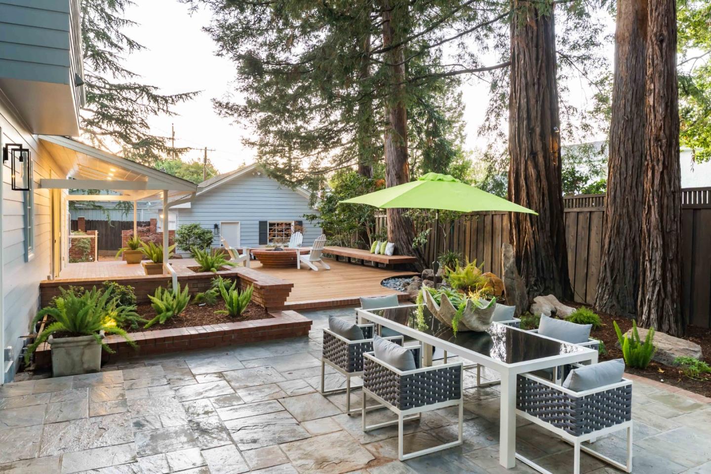 Detail Gallery Image 30 of 32 For 271 Stratford Pl, Los Altos,  CA 94022 - 5 Beds | 3/1 Baths