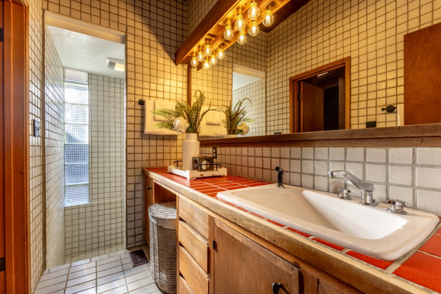 Detail Gallery Image 18 of 55 For 800 Rancho Prieta Rd, Los Gatos,  CA 95033 - 5 Beds | 3/2 Baths