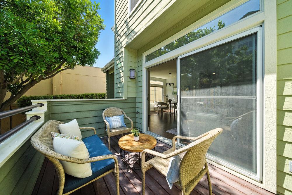 Detail Gallery Image 12 of 67 For 1151 La Rochelle Ter #G,  Sunnyvale,  CA 94089 - 3 Beds | 2/1 Baths