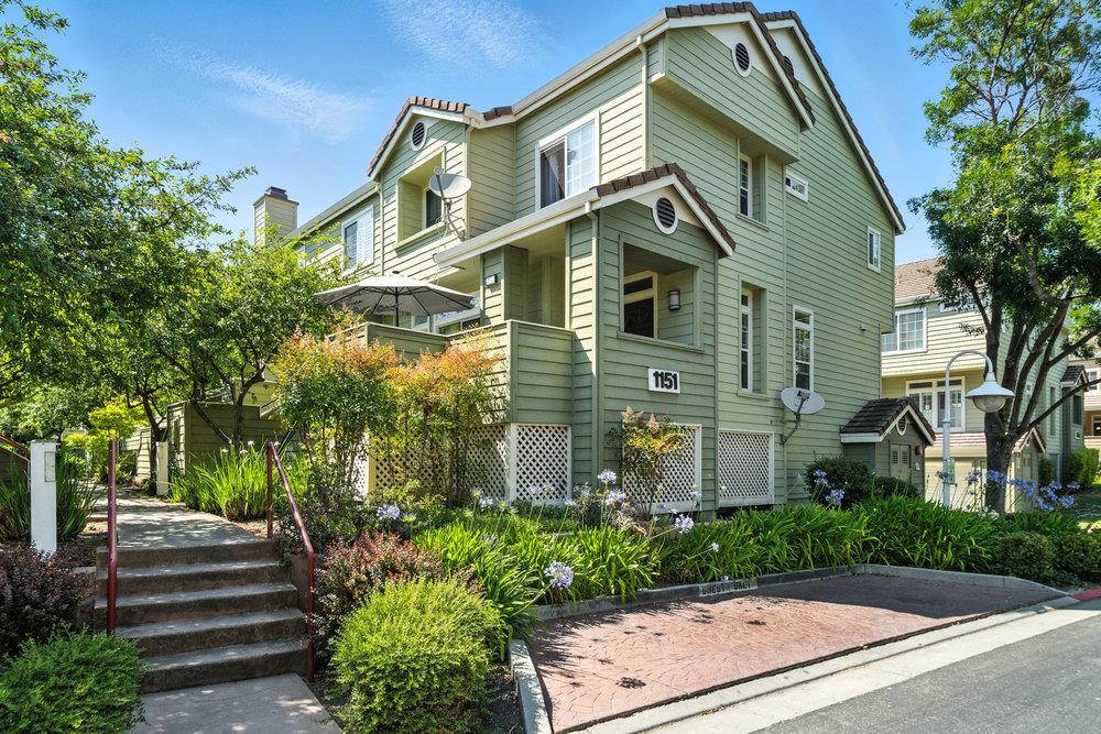 Detail Gallery Image 2 of 67 For 1151 La Rochelle Ter #G,  Sunnyvale,  CA 94089 - 3 Beds | 2/1 Baths