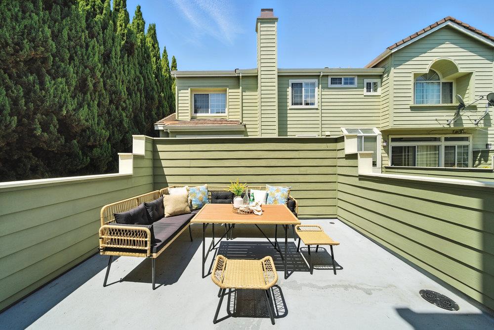 Detail Gallery Image 25 of 67 For 1151 La Rochelle Ter #G,  Sunnyvale,  CA 94089 - 3 Beds | 2/1 Baths