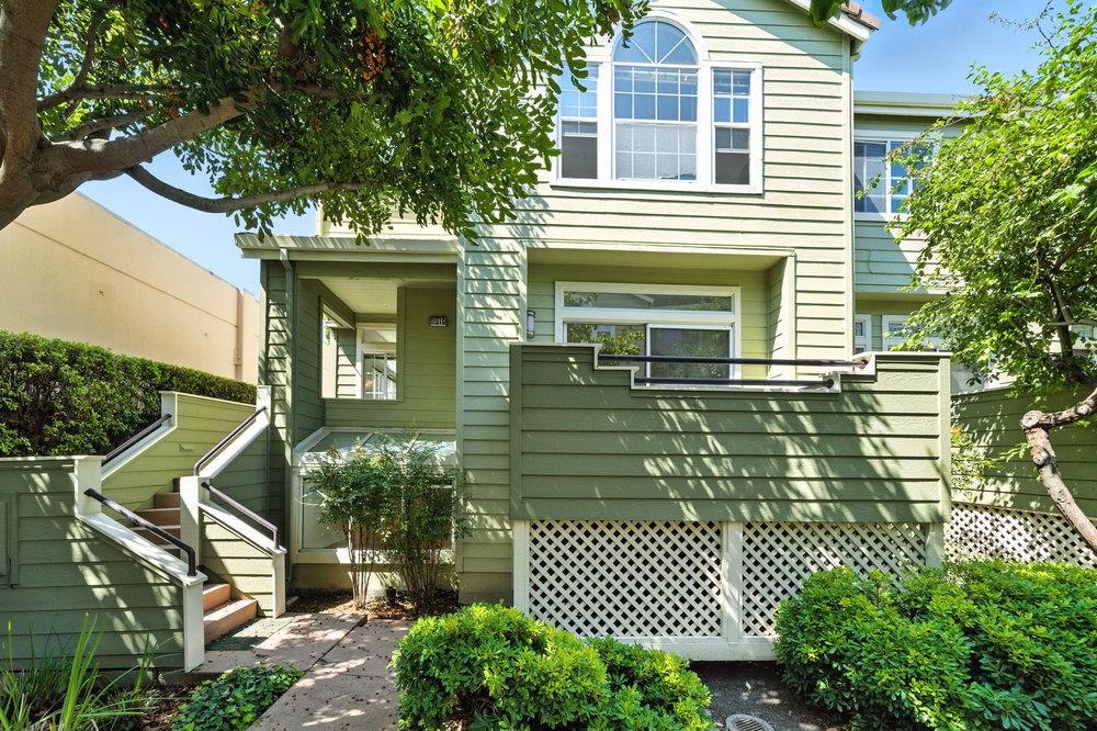 Detail Gallery Image 3 of 67 For 1151 La Rochelle Ter #G,  Sunnyvale,  CA 94089 - 3 Beds | 2/1 Baths