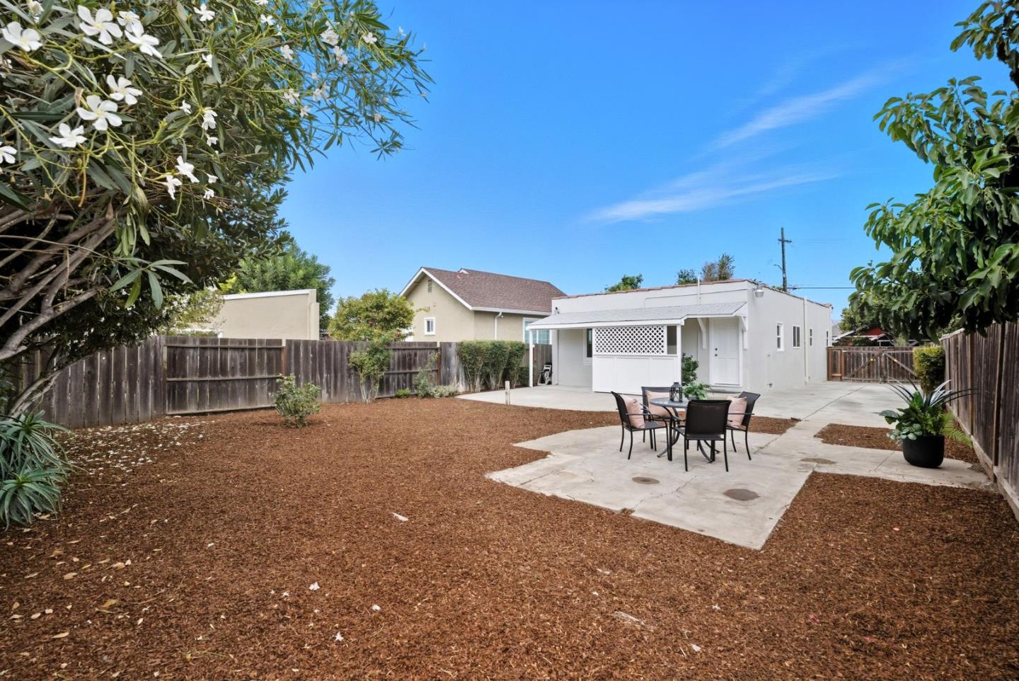 Detail Gallery Image 26 of 31 For 1493 Sanborn Ave, San Jose,  CA 95110 - 2 Beds | 1 Baths