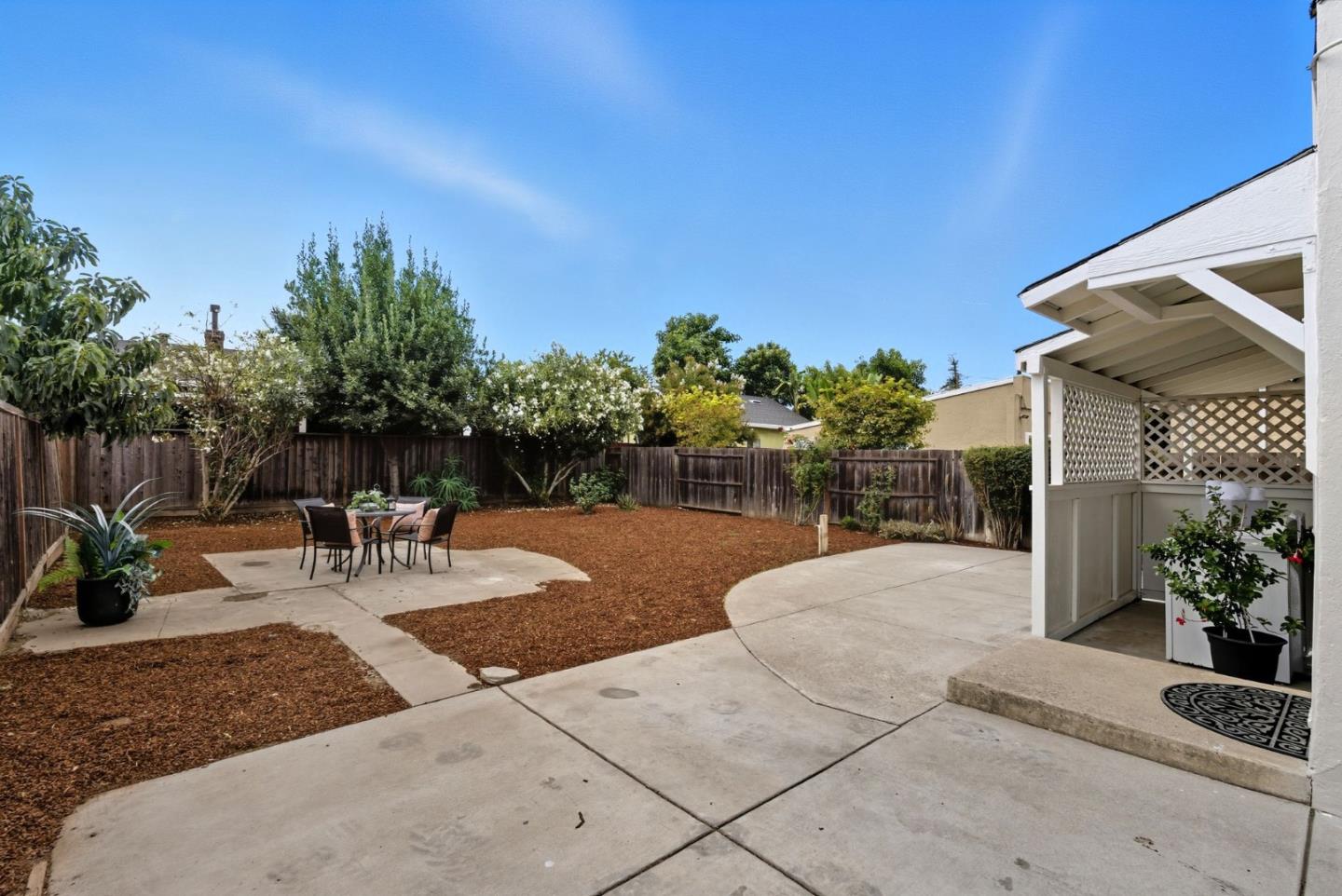 Detail Gallery Image 27 of 31 For 1493 Sanborn Ave, San Jose,  CA 95110 - 2 Beds | 1 Baths