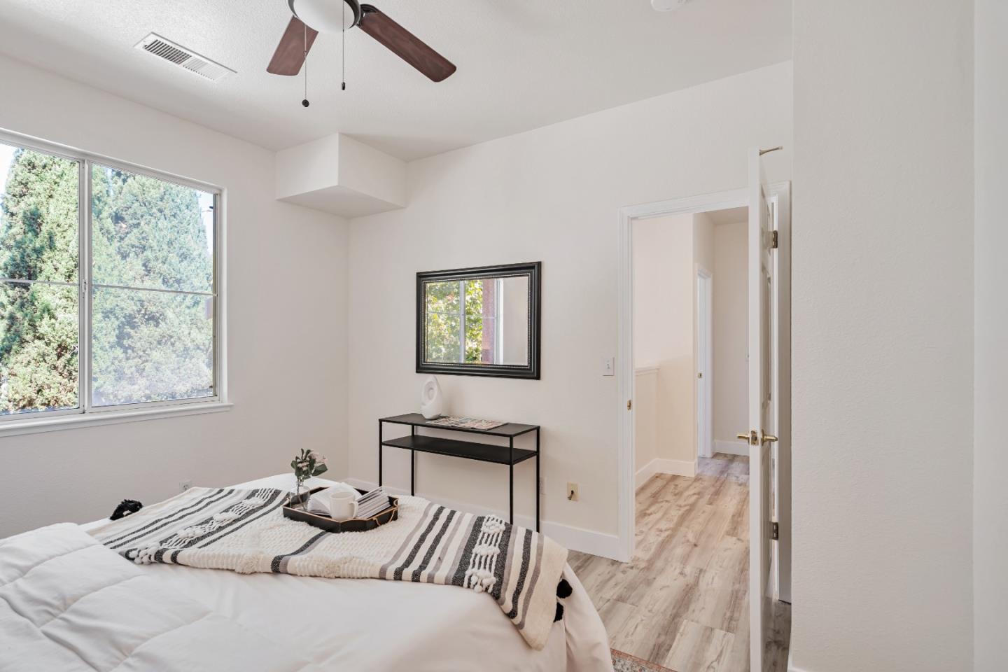 Detail Gallery Image 19 of 31 For 3697 Jasmine Cir, San Jose,  CA 95135 - 3 Beds | 2/1 Baths