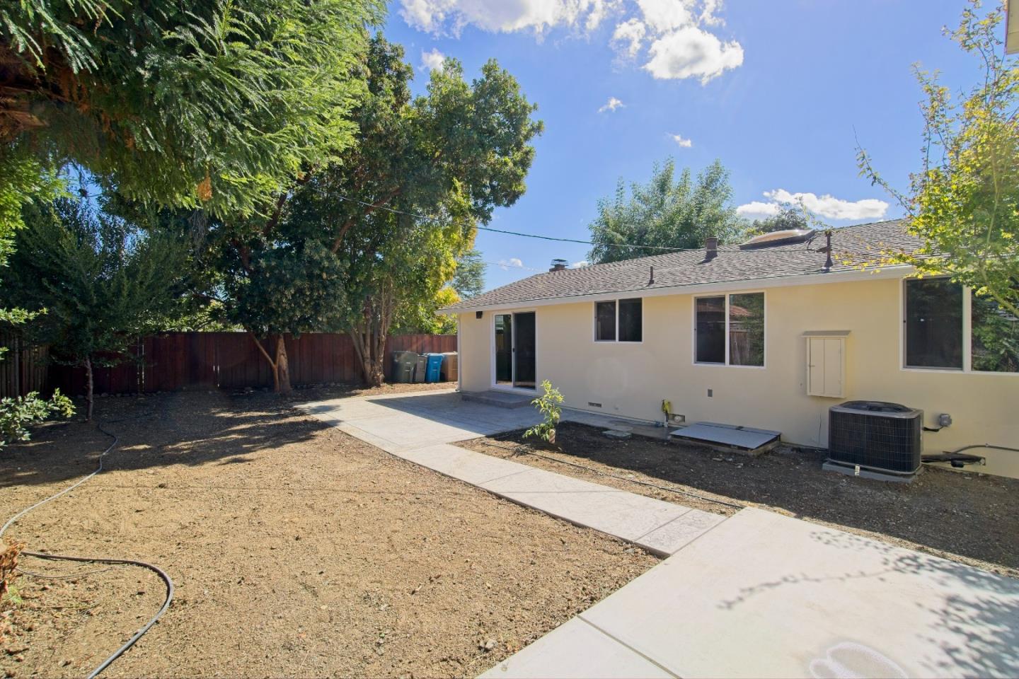 Detail Gallery Image 24 of 25 For 19251 Phil Ln, Cupertino,  CA 95014 - 3 Beds | 2 Baths