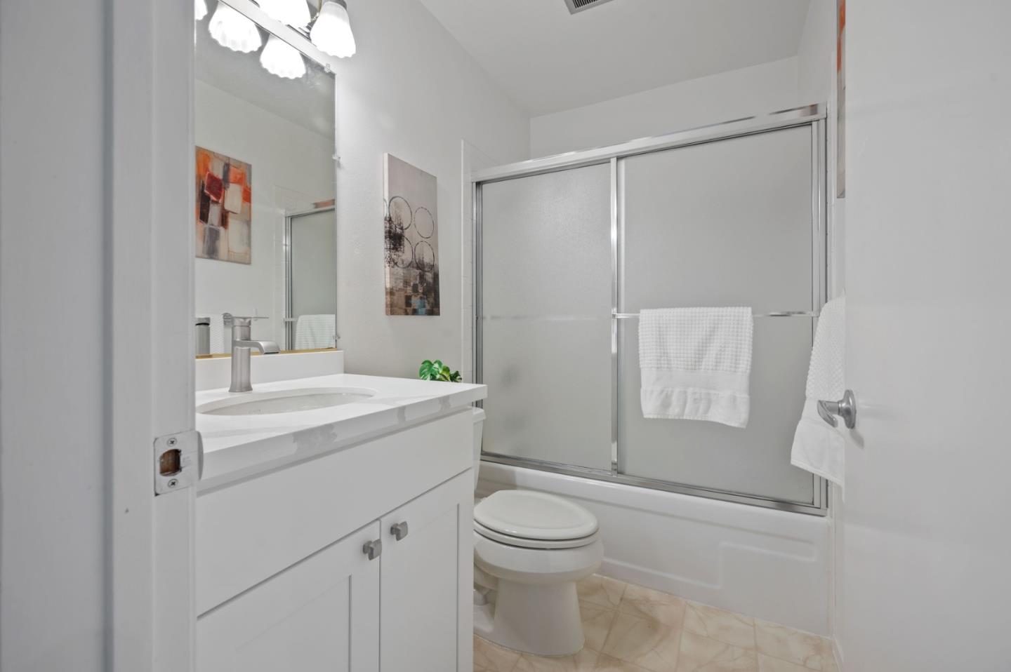 Detail Gallery Image 13 of 21 For 3295 La Mesa Dr #7,  San Carlos,  CA 94070 - 1 Beds | 1 Baths