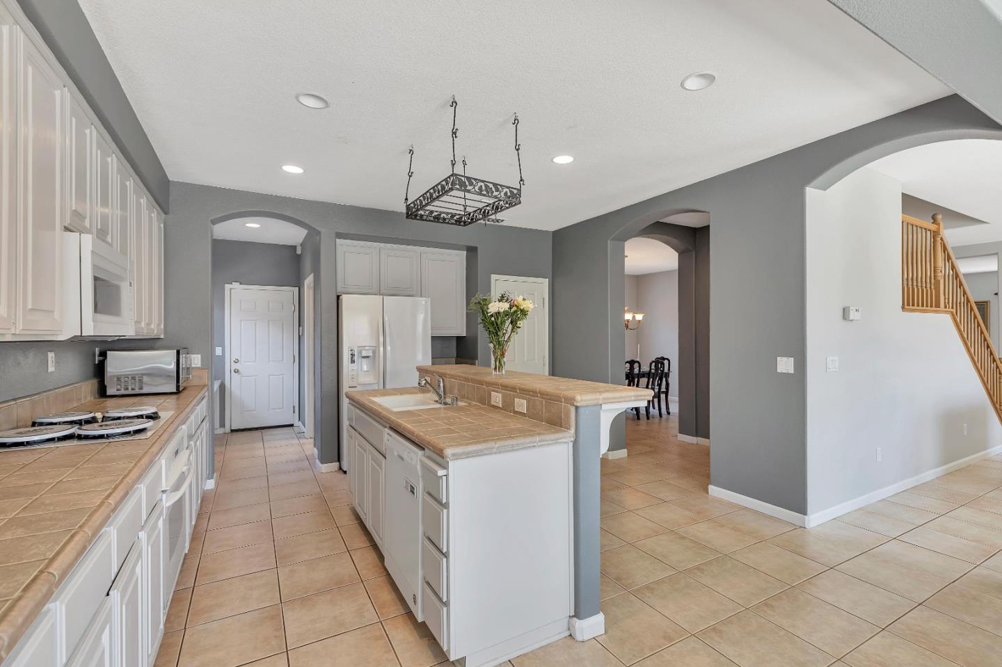 Detail Gallery Image 11 of 35 For 6457 Sonora Pass Way, Rocklin,  CA 95765 - 5 Beds | 3 Baths