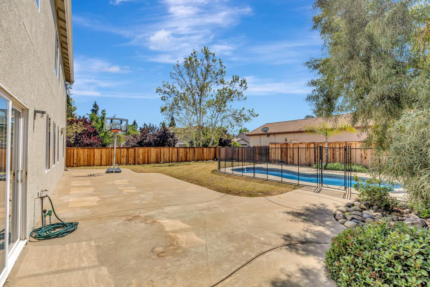 Detail Gallery Image 25 of 35 For 6457 Sonora Pass Way, Rocklin,  CA 95765 - 5 Beds | 3 Baths