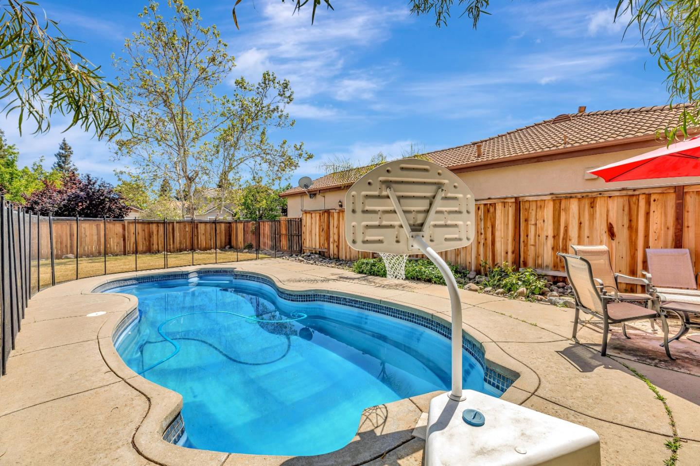 Detail Gallery Image 26 of 35 For 6457 Sonora Pass Way, Rocklin,  CA 95765 - 5 Beds | 3 Baths