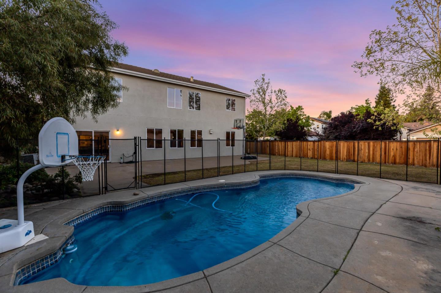 Detail Gallery Image 28 of 35 For 6457 Sonora Pass Way, Rocklin,  CA 95765 - 5 Beds | 3 Baths