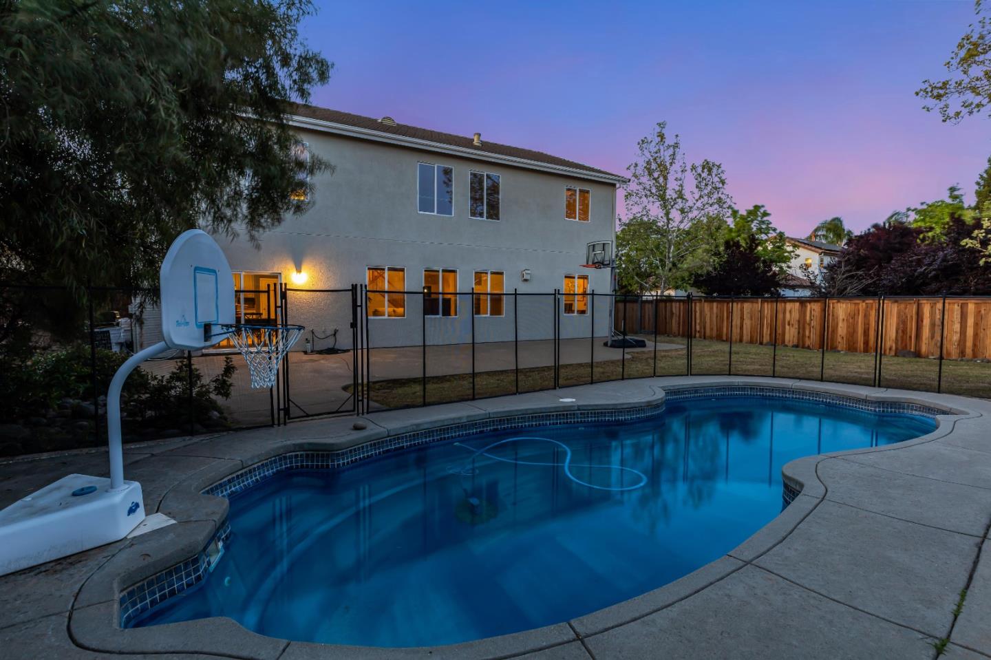 Detail Gallery Image 29 of 35 For 6457 Sonora Pass Way, Rocklin,  CA 95765 - 5 Beds | 3 Baths