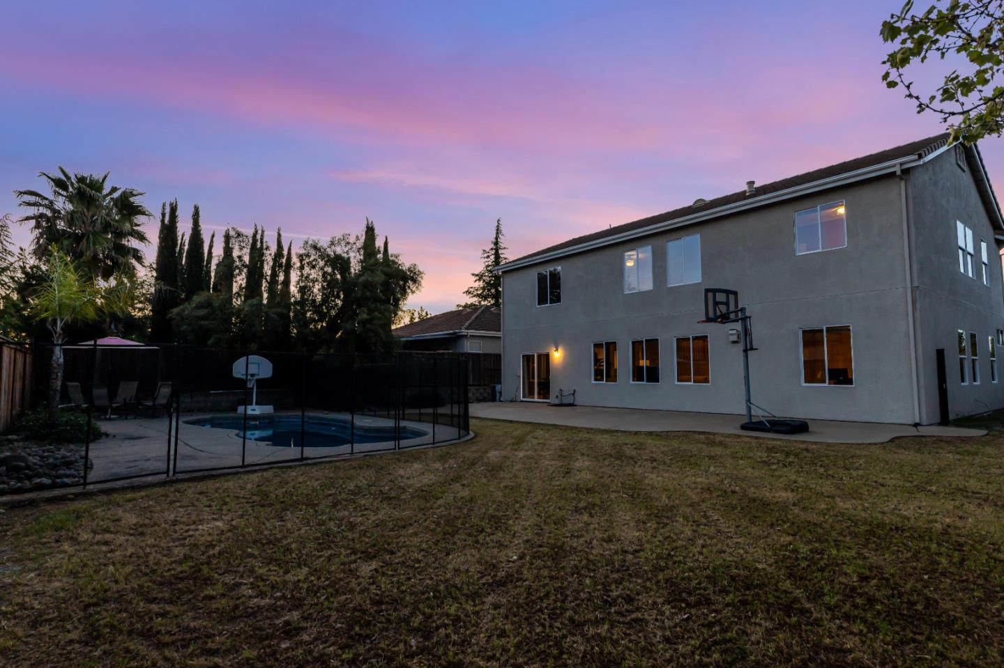 Detail Gallery Image 31 of 35 For 6457 Sonora Pass Way, Rocklin,  CA 95765 - 5 Beds | 3 Baths