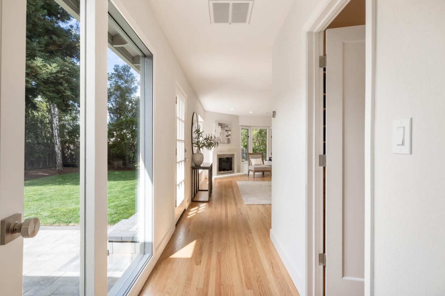 Detail Gallery Image 16 of 21 For 141 Jordan Ave, Los Altos,  CA 94022 - 3 Beds | 2 Baths