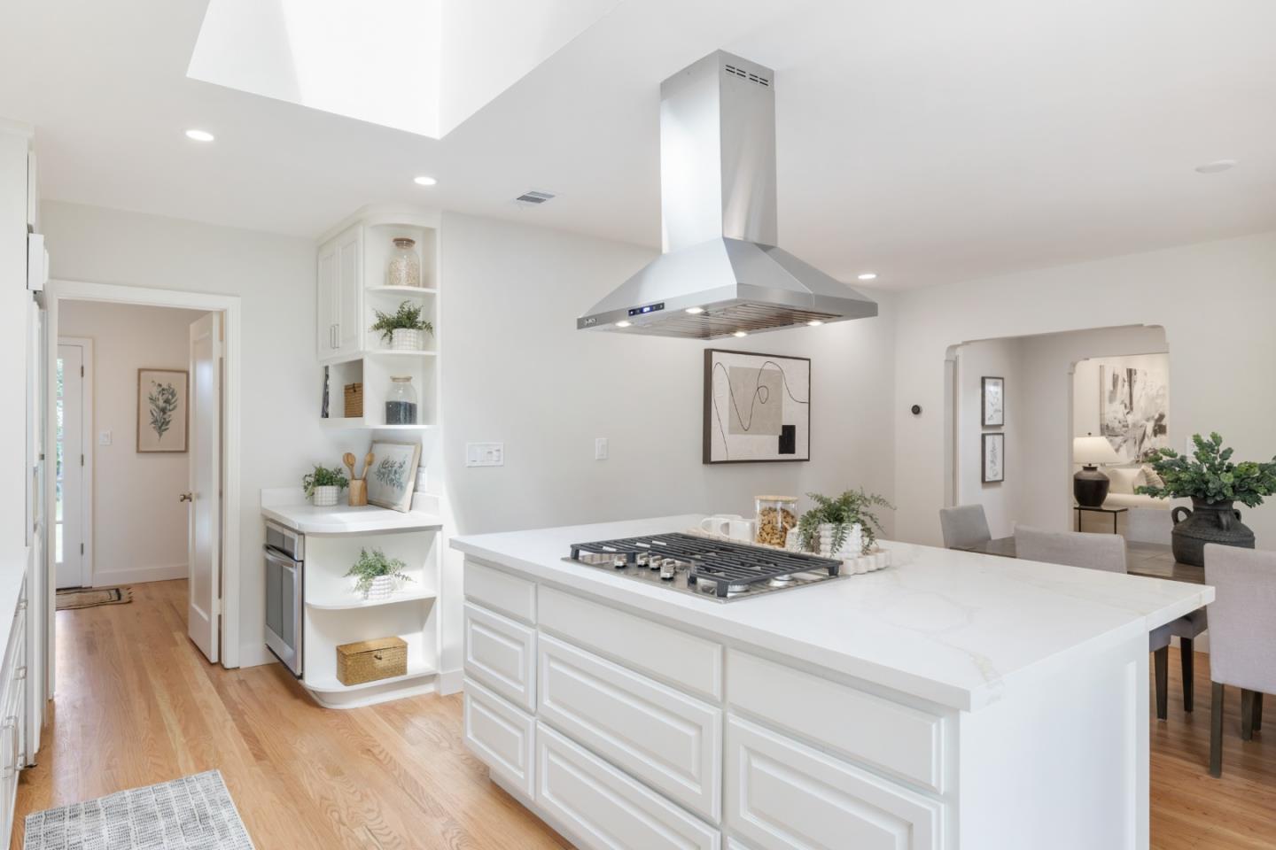 Detail Gallery Image 9 of 21 For 141 Jordan Ave, Los Altos,  CA 94022 - 3 Beds | 2 Baths