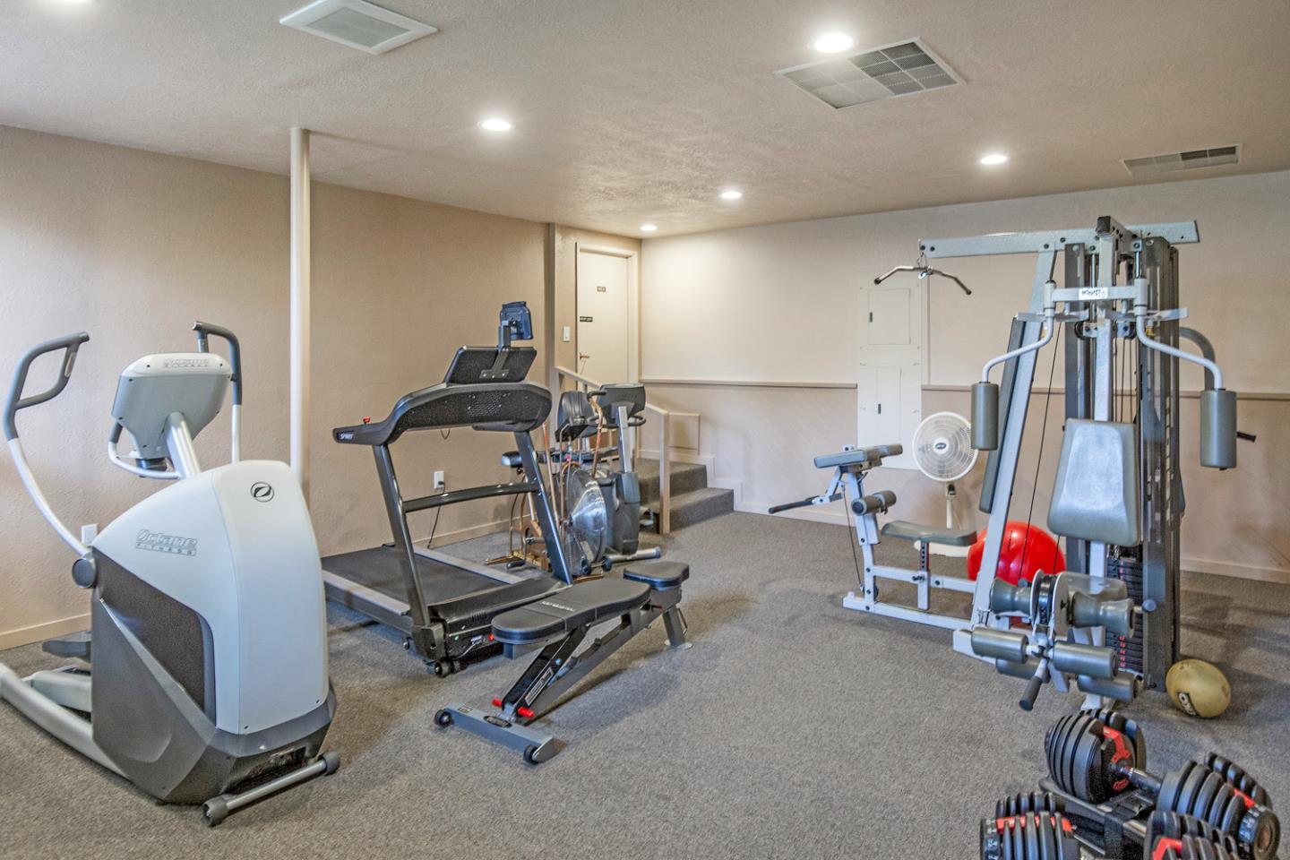 Detail Gallery Image 41 of 48 For 10961 Kester Dr, Cupertino,  CA 95014 - 2 Beds | 2 Baths