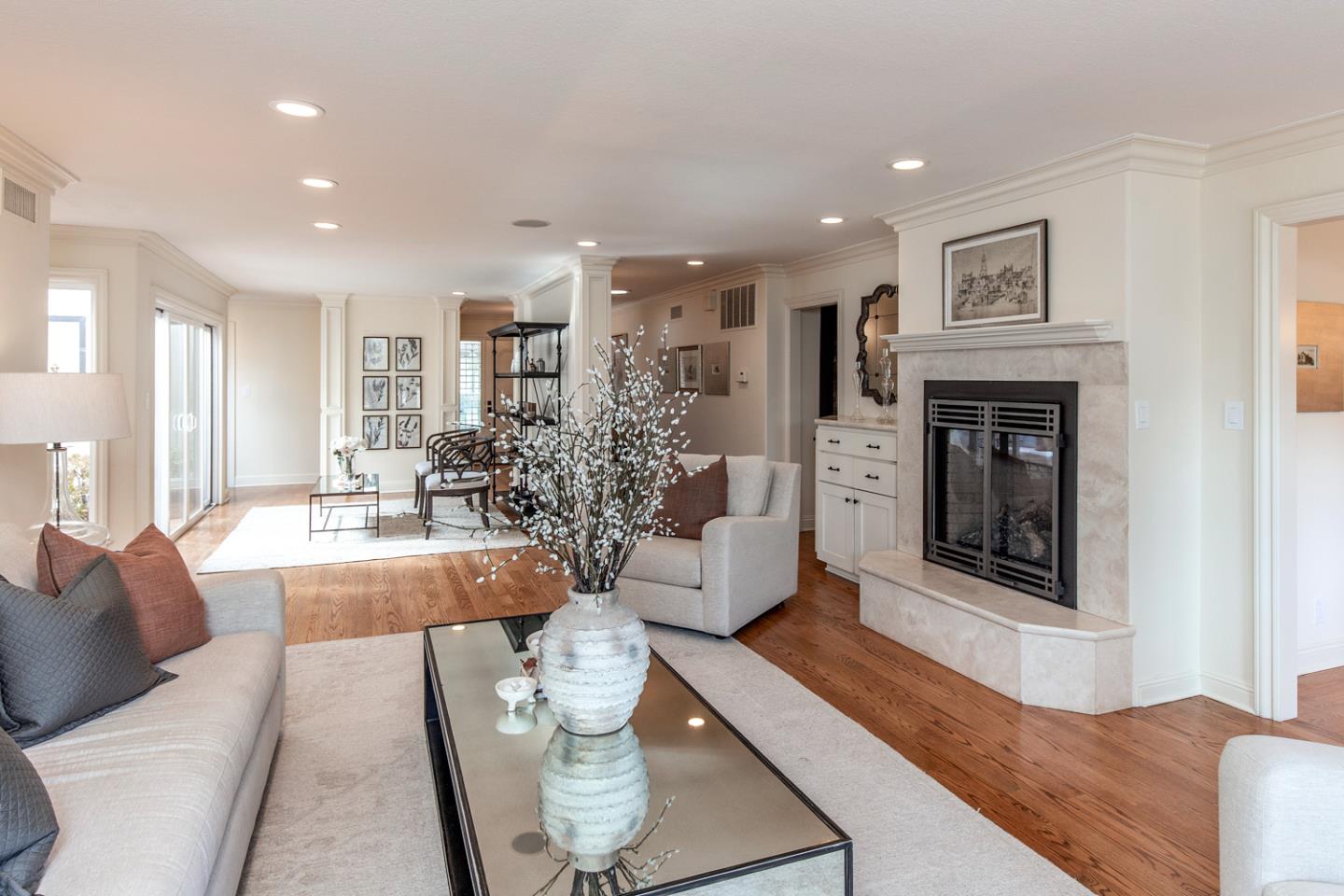 Detail Gallery Image 9 of 48 For 10961 Kester Dr, Cupertino,  CA 95014 - 2 Beds | 2 Baths