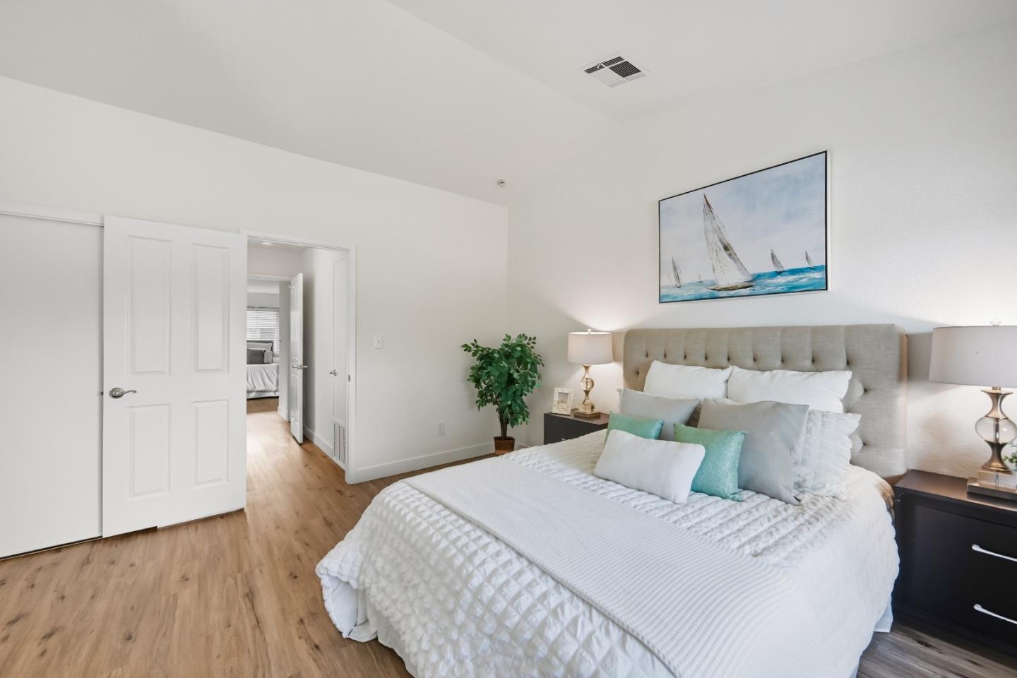 Detail Gallery Image 17 of 28 For 303 Garden Cmn, Livermore,  CA 94551 - 2 Beds | 2/1 Baths