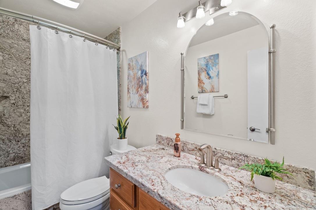 Detail Gallery Image 17 of 29 For 5555 Makati Cir, San Jose,  CA 95123 - 3 Beds | 2 Baths