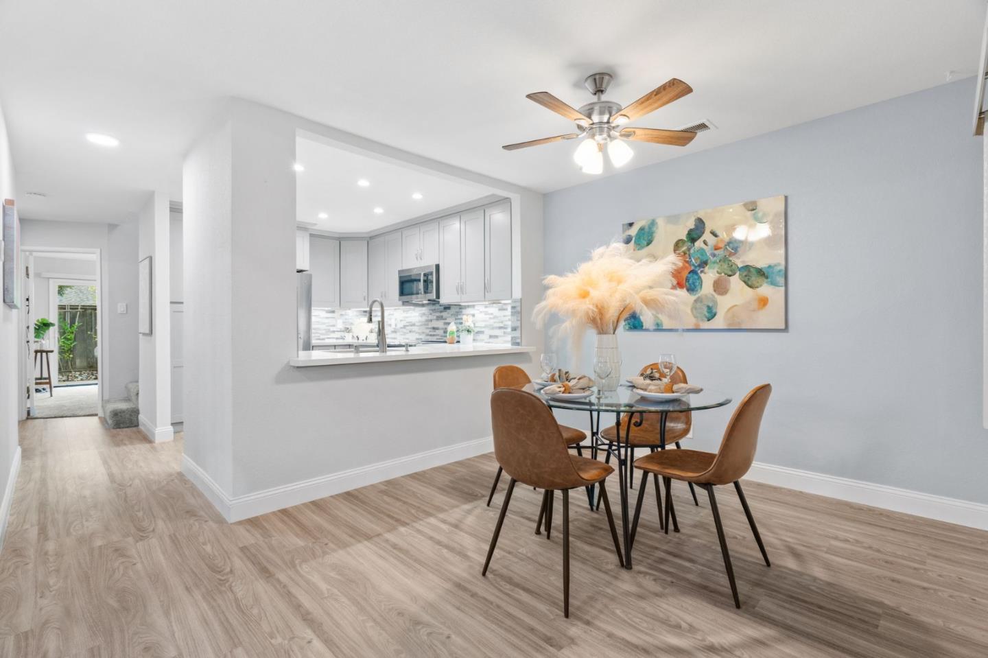 Detail Gallery Image 6 of 29 For 5555 Makati Cir, San Jose,  CA 95123 - 3 Beds | 2 Baths