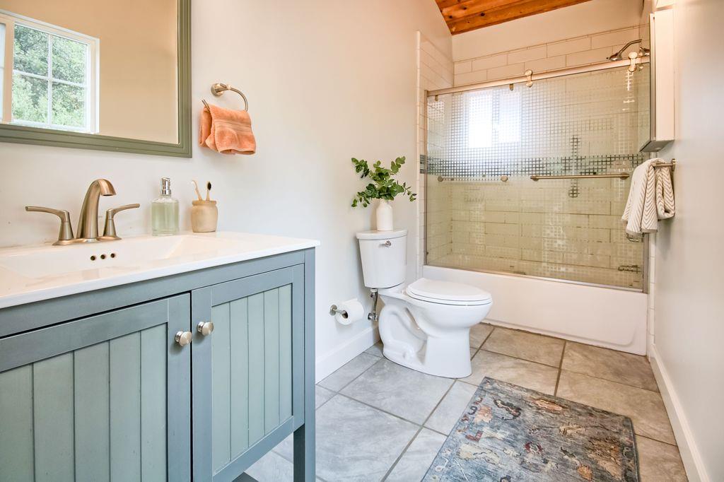 Detail Gallery Image 15 of 44 For 687 Calabasas Rd, Watsonville,  CA 95076 - 3 Beds | 2 Baths
