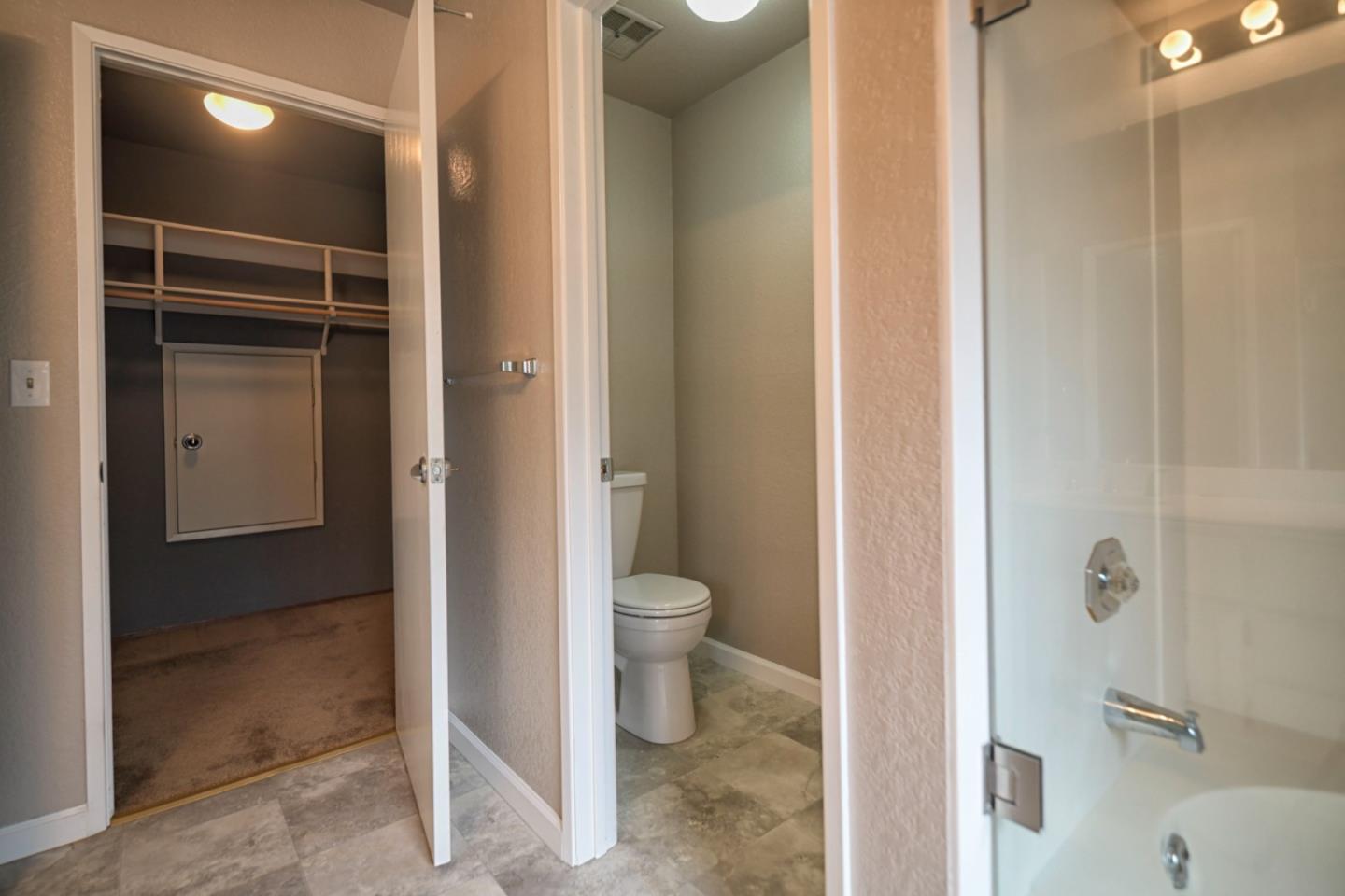 Detail Gallery Image 26 of 27 For 584 Valeri Ruth Ct, Santa Clara,  CA 95050 - 2 Beds | 2 Baths