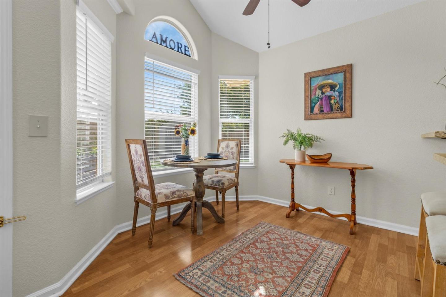 Detail Gallery Image 13 of 33 For 8 Bristol Cir, Salinas,  CA 93906 - 3 Beds | 2 Baths