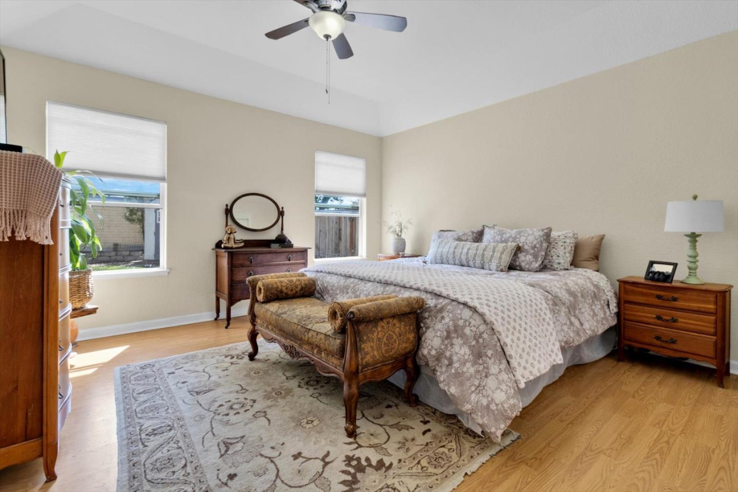 Detail Gallery Image 18 of 33 For 8 Bristol Cir, Salinas,  CA 93906 - 3 Beds | 2 Baths