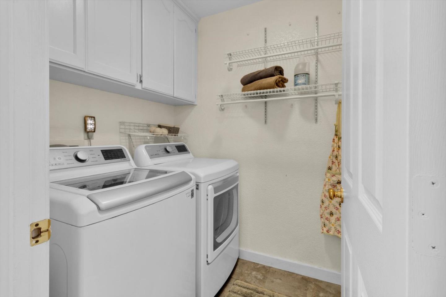 Detail Gallery Image 26 of 33 For 8 Bristol Cir, Salinas,  CA 93906 - 3 Beds | 2 Baths