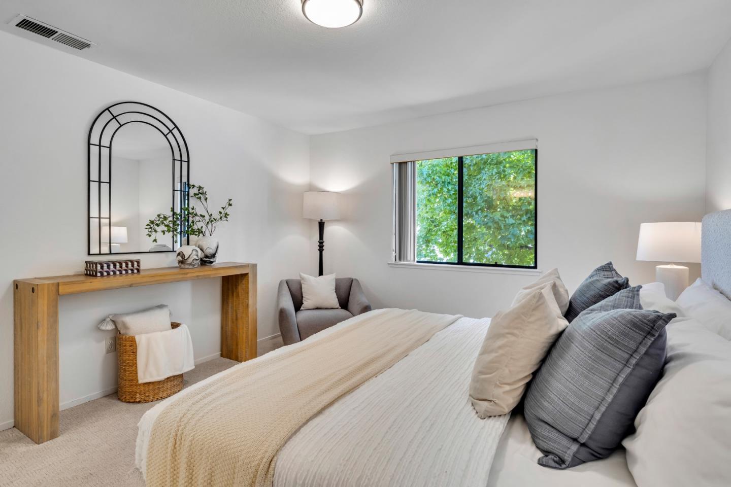 Detail Gallery Image 13 of 40 For 39751 Bissy Cmn, Fremont,  CA 94538 - 3 Beds | 2 Baths