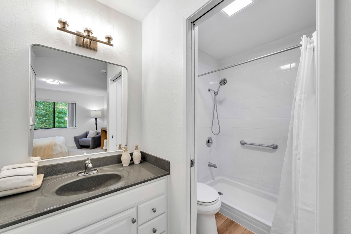 Detail Gallery Image 17 of 40 For 39751 Bissy Cmn, Fremont,  CA 94538 - 3 Beds | 2 Baths