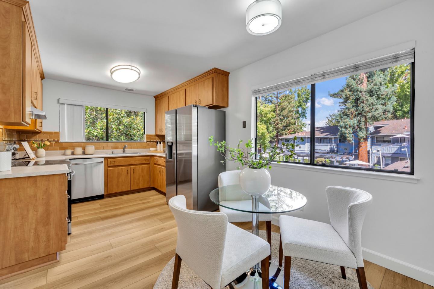 Detail Gallery Image 9 of 40 For 39751 Bissy Cmn, Fremont,  CA 94538 - 3 Beds | 2 Baths