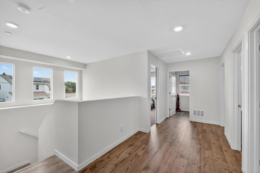 Detail Gallery Image 21 of 46 For 6707 Oakum Way, Stockton,  CA 95219 - 4 Beds | 2/1 Baths