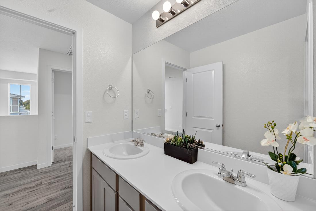 Detail Gallery Image 31 of 46 For 6707 Oakum Way, Stockton,  CA 95219 - 4 Beds | 2/1 Baths