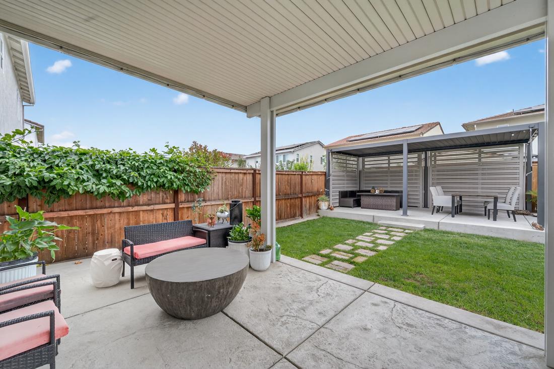 Detail Gallery Image 33 of 46 For 6707 Oakum Way, Stockton,  CA 95219 - 4 Beds | 2/1 Baths