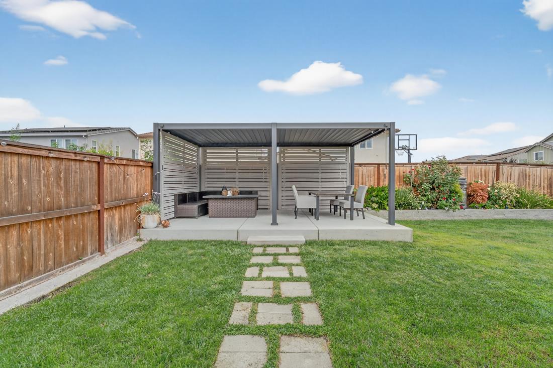 Detail Gallery Image 35 of 46 For 6707 Oakum Way, Stockton,  CA 95219 - 4 Beds | 2/1 Baths