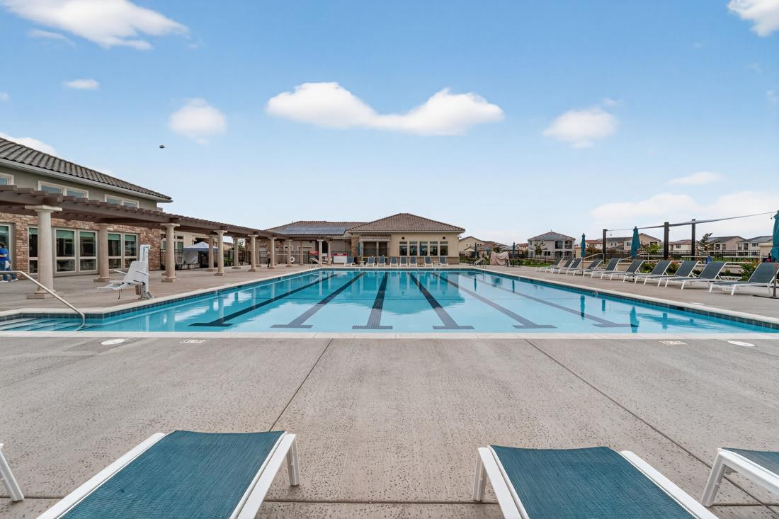 Detail Gallery Image 42 of 46 For 6707 Oakum Way, Stockton,  CA 95219 - 4 Beds | 2/1 Baths